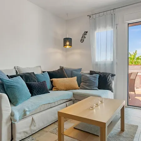 Apartment Family In Benalmadena With Pool By Costarentals - Ref 218